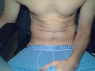 collgejockboy23 chaturbate