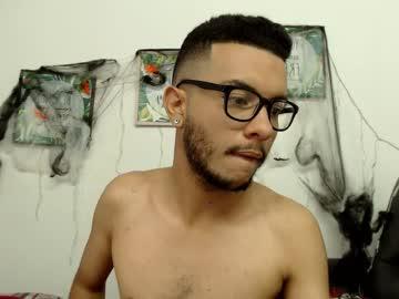 dom_money chaturbate