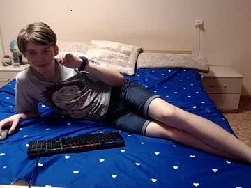 gold_cute_boy chaturbate