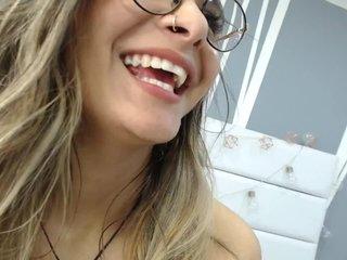 IsabellAmout bongacams