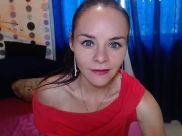 molly_cas chaturbate