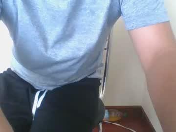 newbboy18 chaturbate