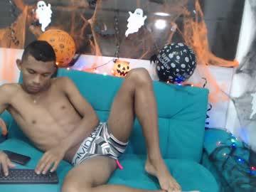 yanislovee chaturbate